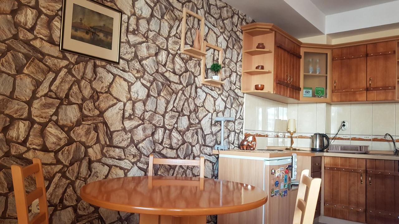 Luccia Apartments - Ohrid City Centre ภายนอก รูปภาพ