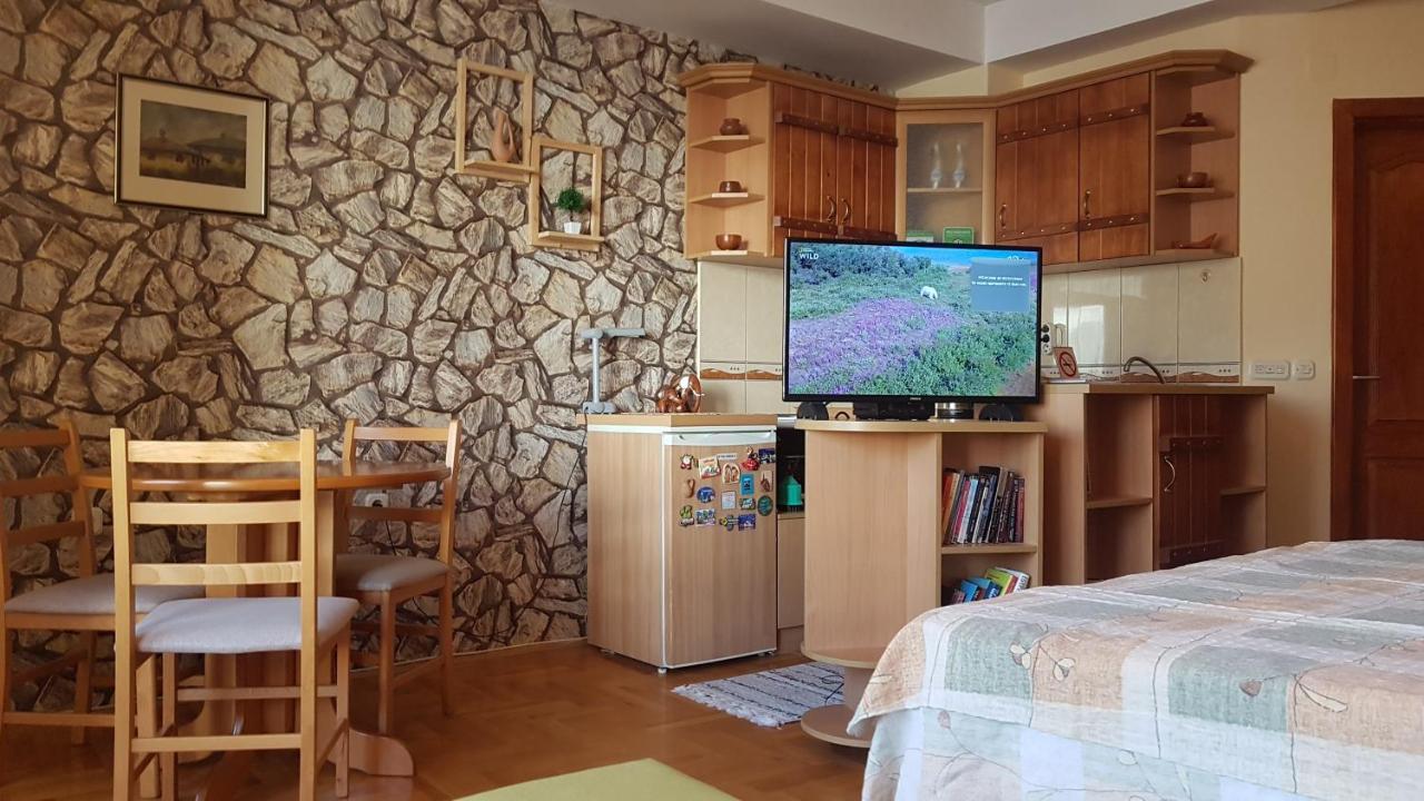 Luccia Apartments - Ohrid City Centre ภายนอก รูปภาพ